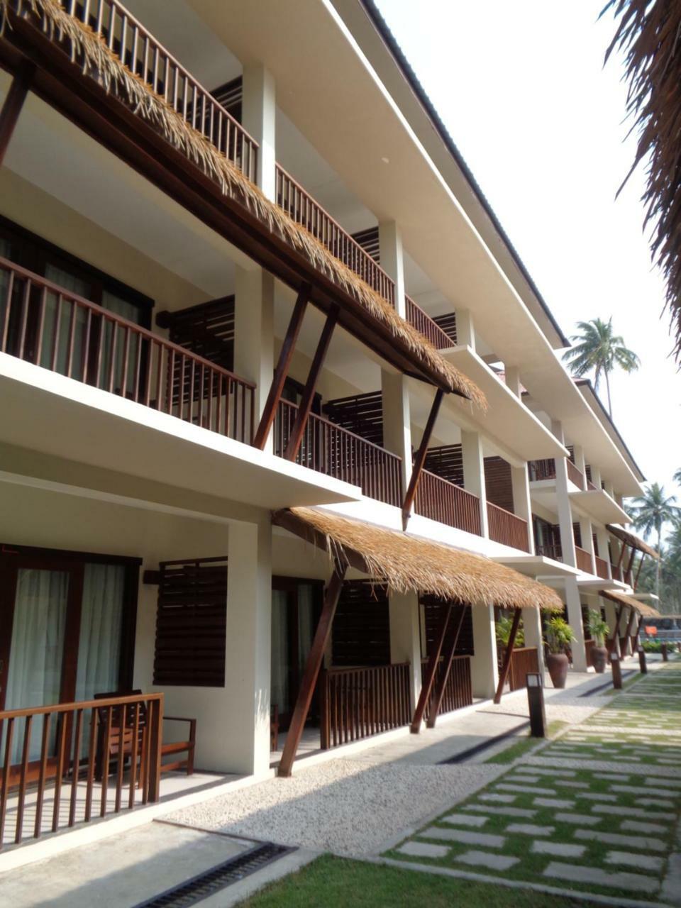 Eskala Hotels And Resorts Нгвесаунг Екстериор снимка