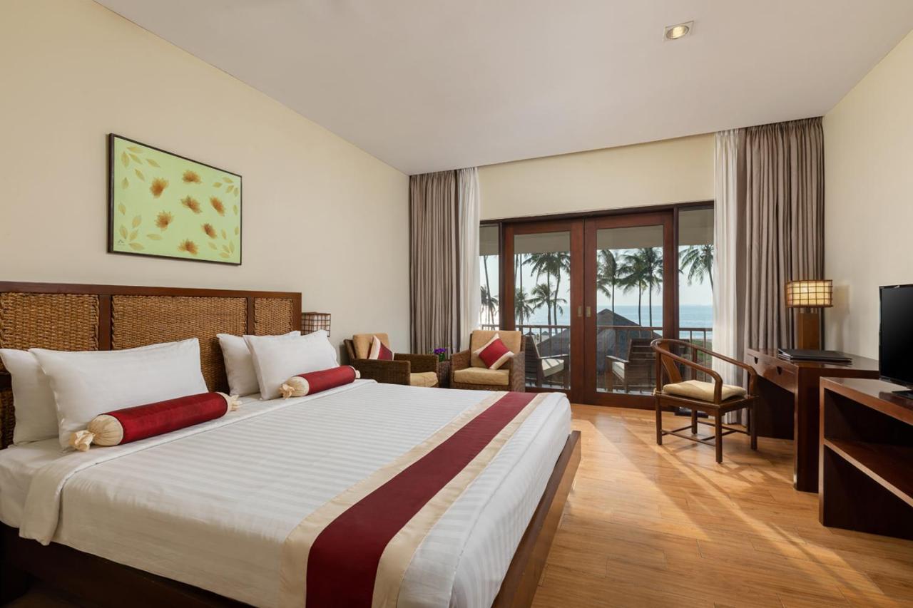 Eskala Hotels And Resorts Нгвесаунг Екстериор снимка